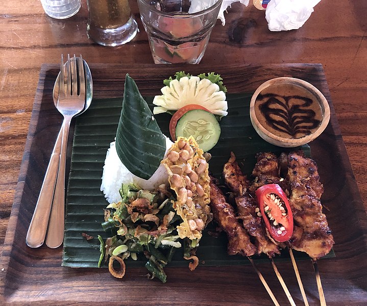 File:Satay chicken with rice.jpg