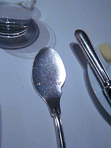 A French sauce spoon Sauce-seafood spoon (4711506388).jpg