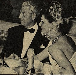 Simone Renant + Jean Gabin bal voilette 1948.jpg