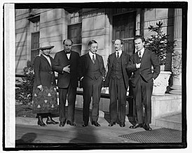 FI.  Skvirsky (al doilea de la stânga) ca parte a delegației Republicii Orientului Îndepărtat la Washington (1921)