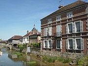 L'un des canaux qui traversent « la petite Venise » de l'Aube.