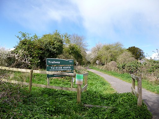 Spetisbury, trailway - geograph.org.uk - 2892586