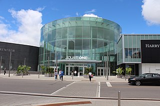 Square One Shopping Centre Shopping mall in Mississauga, Ontario