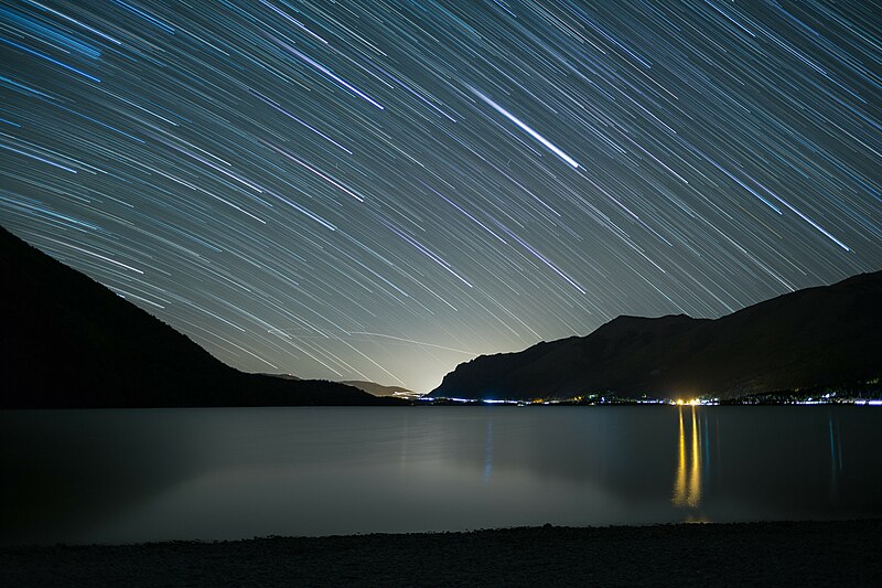 File:Stars Over Lake Gutierrez (148837093).jpeg