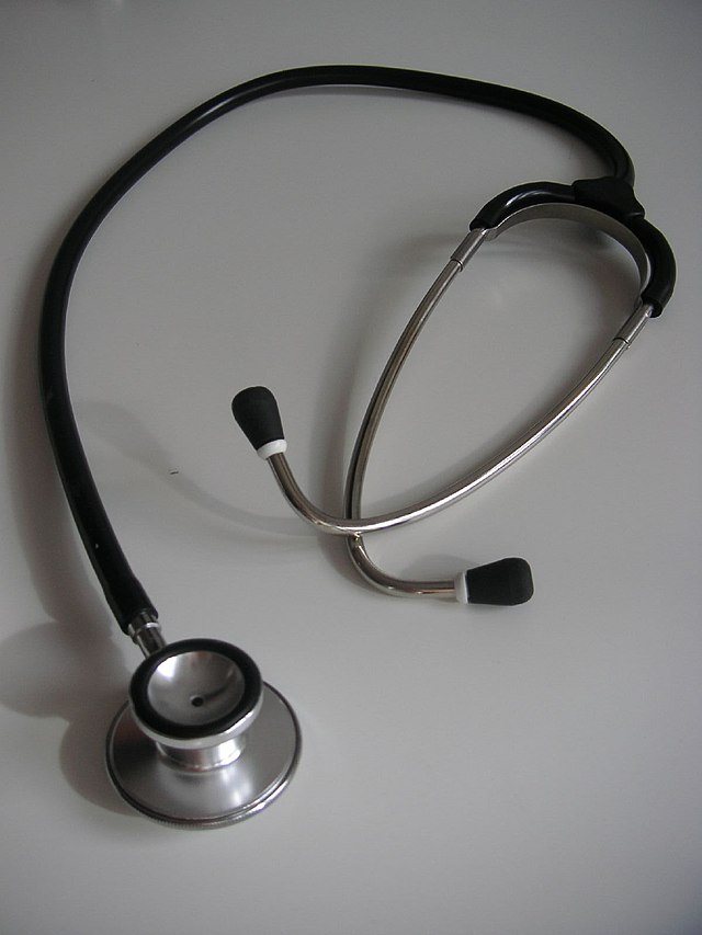 Stetoscopio o fonendoscopio? Commenta con quello che usi ! #littmann #