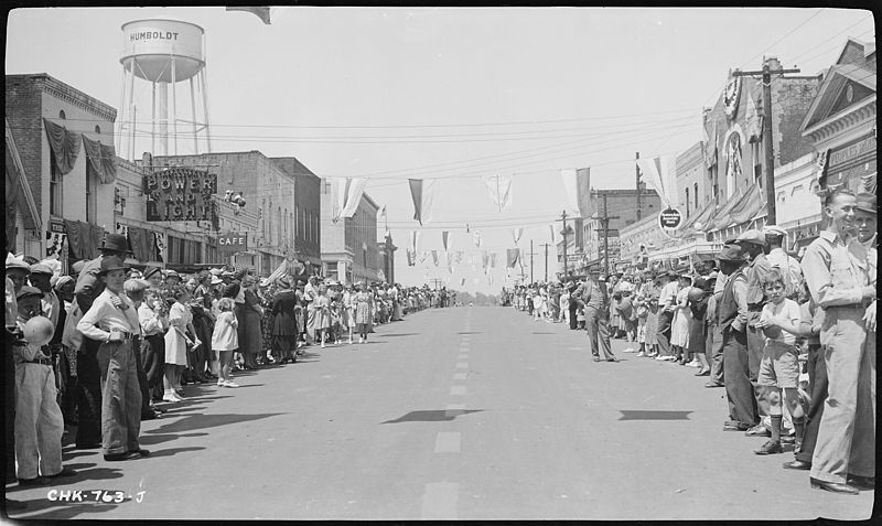 File:Strawberry Festival, Main Street crowd scene with businesses - NARA - 279741.jpg