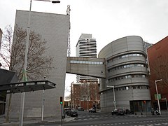 Central de Telefónica (1989-1992), de Jaume Bach i Gabriel Mora.