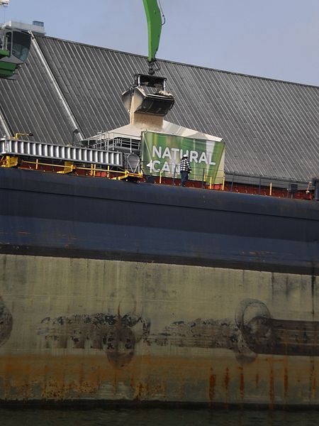 File:Tim S. Dool moored at the Redpath Sugar Refinery -m.jpg