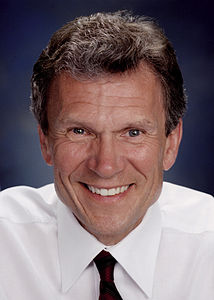 Tom Daschle, foto oficial do Senado.jpg