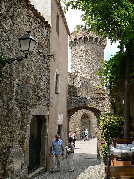 File:Tossa de Mar - CS 18072008 140843 30321.jpg