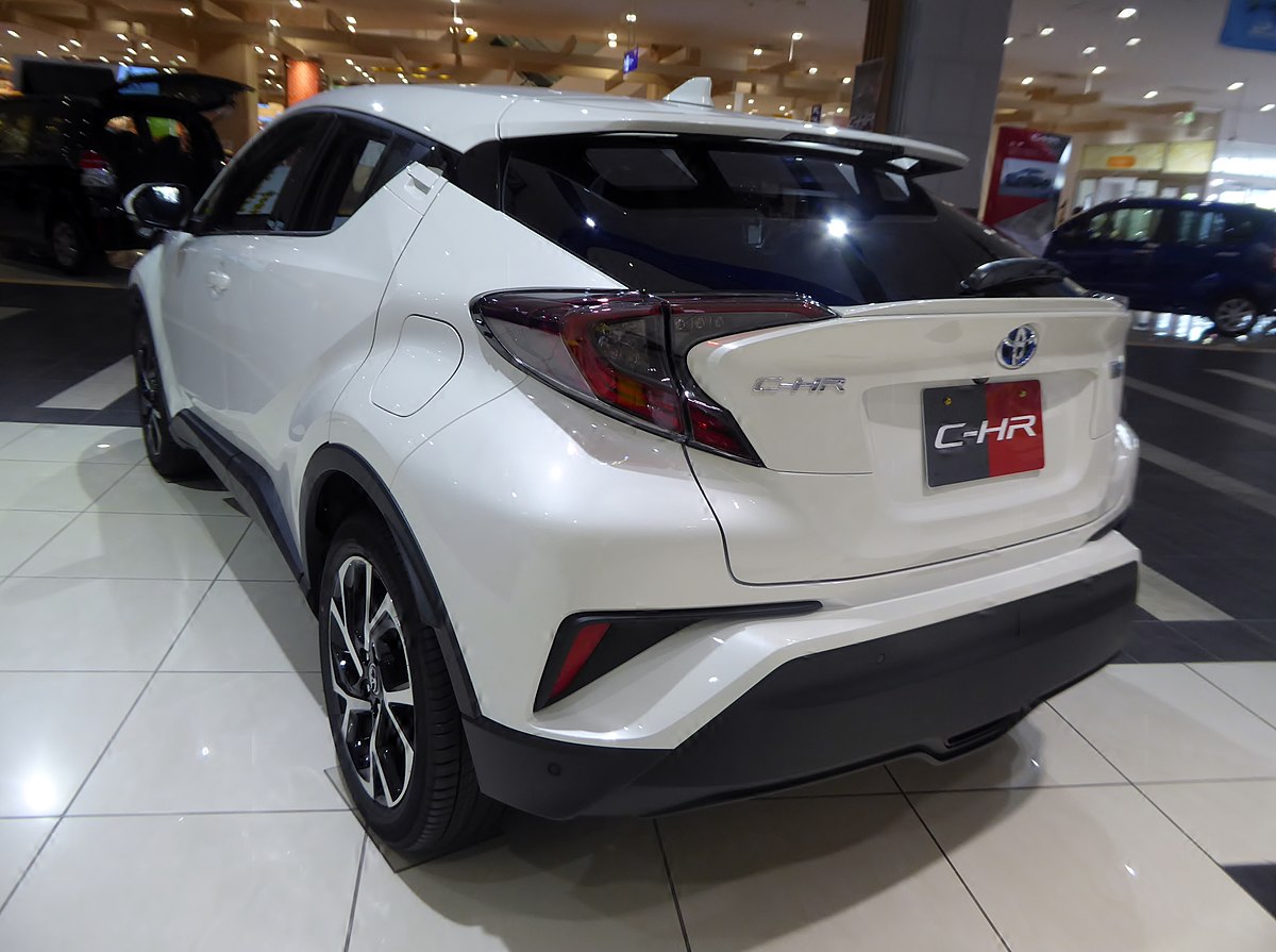 File:Toyota C-HR G (DAA-ZYX10) rear.jpg - Wikimedia Commons