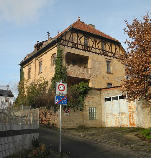 Traisen, Gartenstr. 9, von S, Bild 2