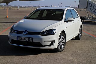 VW eGolf 2014 (13058532373)