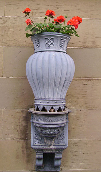 File:Vase Wilhelma.jpg