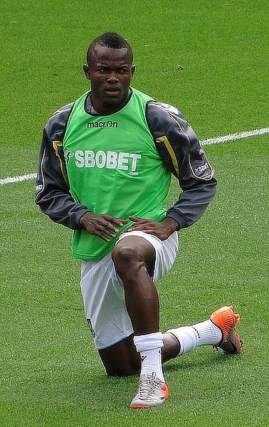 File:VictorObinna11092010.jpg