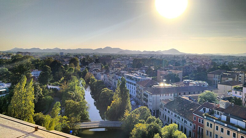 File:View of Padua.jpg