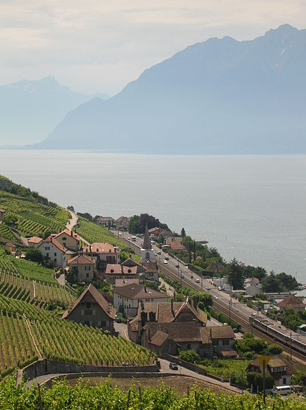 File:Villette (Lavaux), Suisse et lac Léman.jpg