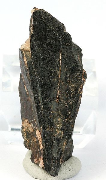 File:Wolframite-220797.jpg