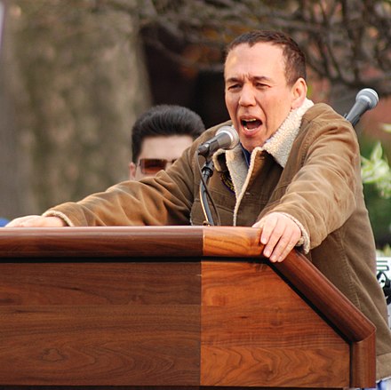 Gottfried at the Writers Guild of America East Solidarity Rally in Washington Square on November 27, 2007