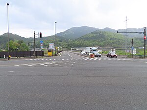 Yoka-Hyonosen interchange entrance.jpg