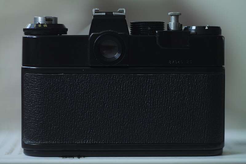 File:Zenit 11 - Black - v1 - Back (12758739124).jpg