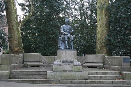 (425) 1 359 Schwanndenkmal, Neustraße (Neuss)