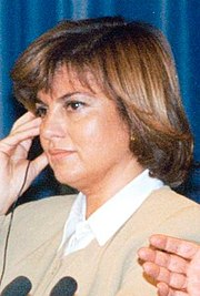 (Tansu Çiller) Rueda de prensa de Felipe González y la primera ministra de Turquía. Pool Moncloa. 16 de noviembre de 1995 (cropped) (cropped).jpeg