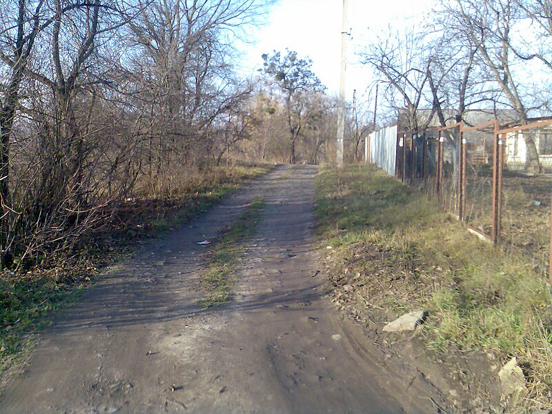 File:Гуківський в'їзд (Харків).jpg