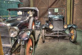 1923 Nash Roadster (left) and 1924 Model T Ford (right)