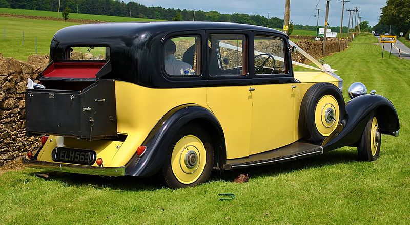 File:1937 Rolls-Royce 2530 limousine by Hooper.jpg