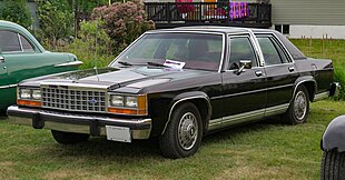 1987 Ford LTD Crown Victoria LX 4-Door in Black, Front Left, 06-10-2023.jpg