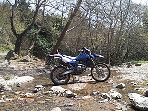 2002ttr250yamahaenduro.jpg