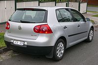 [Imagen: 200px-2005_Volkswagen_Golf_%281K%29_Comf...%29_02.jpg]