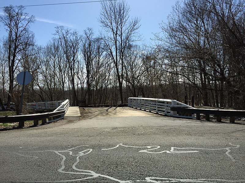 File:2015-04-12 15 45 58 Bridge at the entrance to the Delaware and Raritan Canal State Park Scudders Falls Unit in Ewing, New Jersey.jpg