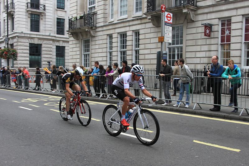 File:2015 Tour of Britain stage 8 - lap 05 Peter Kennaugh and Tyler Farrar.JPG