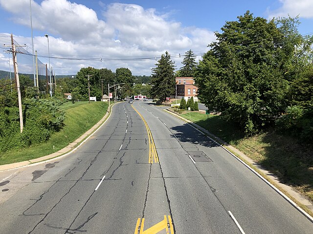 View north along Route 31 in Washington