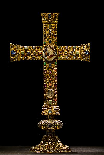 File:Aachen Germany Domschatz Cross-of-Lothair-01.jpg