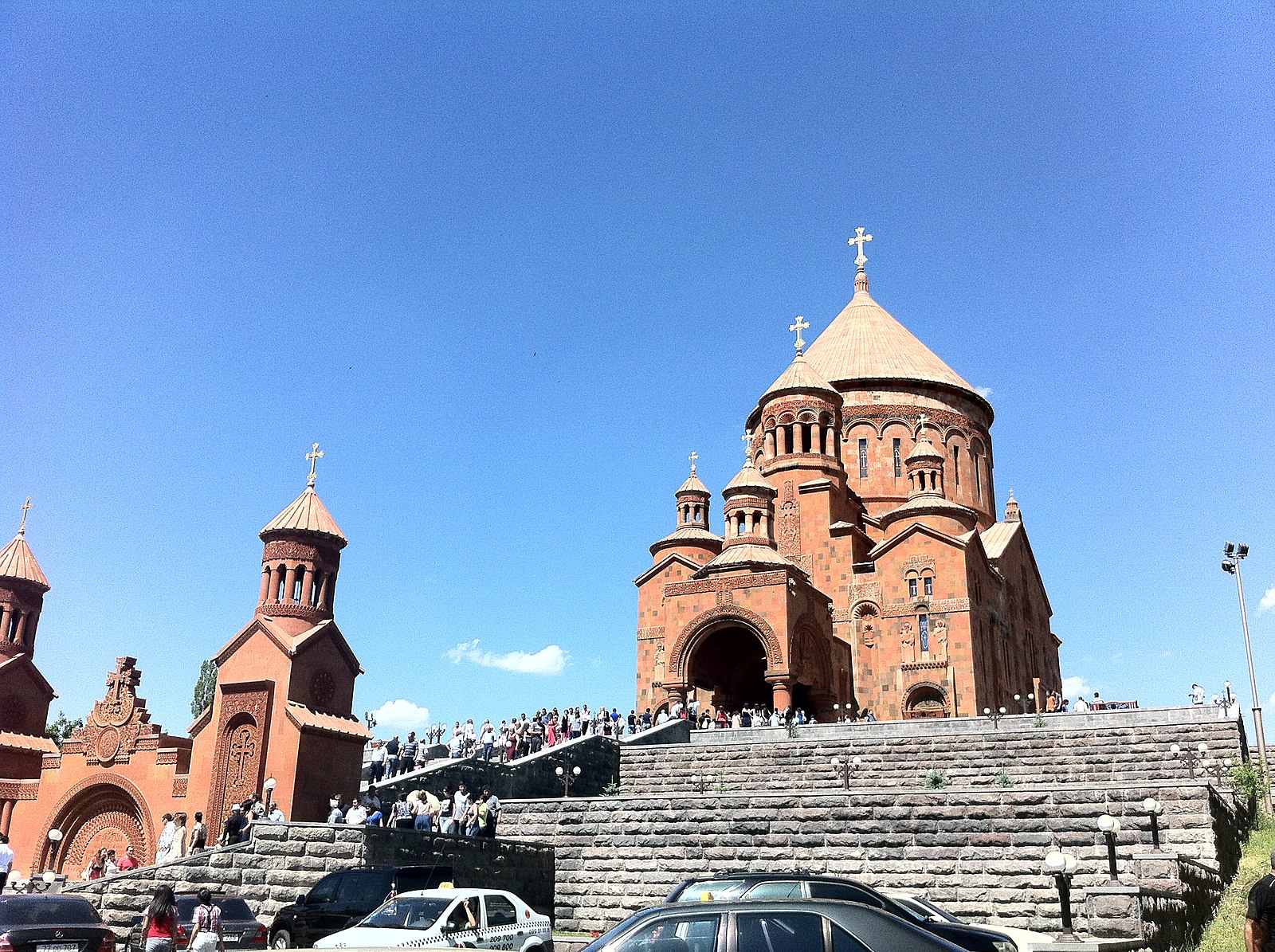 абовян город в армении