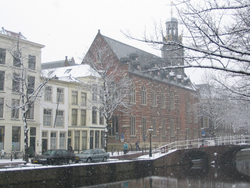 Academiegebouw Universiteit Leiden.png