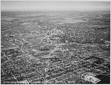 Aerial view of the city, San Antonio, December 4, 1939 San antonio tex 1939.jpg