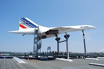 Concorde with 'low' wave drag tail (N.B. rear fuselage spike)