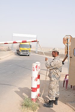 Port wejścia w Sherkhan Bandar w prowincji Kunduz w Afganistanie, w pobliżu granicy z Tadżykistanem