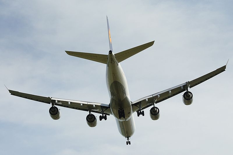 File:Airbus A340-642X, Lufthansa JP6719598.jpg