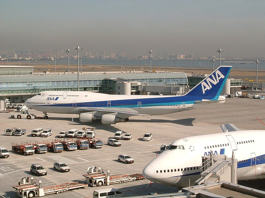 File:All Nippon Airways B747-481s at Tokyo International Airport's 