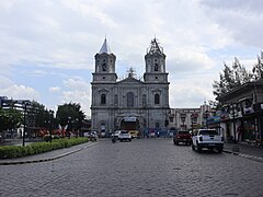 Angeles City Santo Rosario, Holy Rosary Parish Church