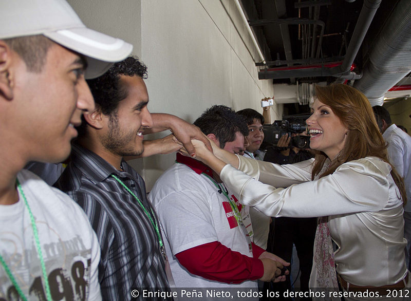 File:Angelica Rivera de Peña Visita al Estado de Nuevo León. (6958177680).jpg