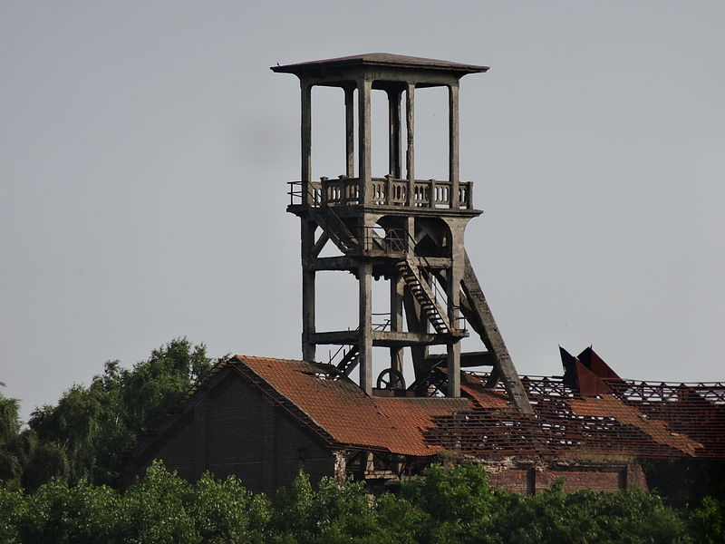 File:Anhiers - Fosse n° 2 des mines de Flines (25).JPG
