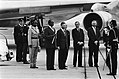 Arap Moi met premier van Agt op Schiphol, Bestanddeelnr 930-3182.jpg