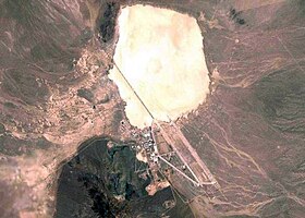 Area 51: Geklassifiseerde Amerikaanse militêre basis geleë in Groom Lake, Nevada