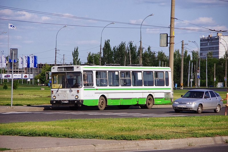 File:Avtozavodskiy rayon, Tolyatti, Samarskaya oblast', Russia - panoramio (37).jpg